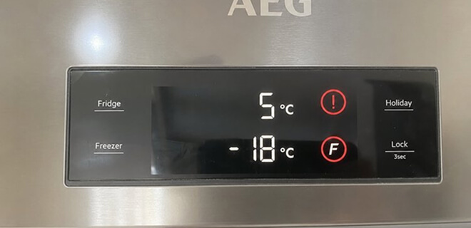 Ремонт холодильника AEG RCB732E5MX в СПб по Наличная ул., д. 34